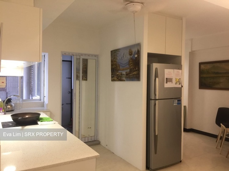 Lucky Plaza (D9), Apartment #303434011
